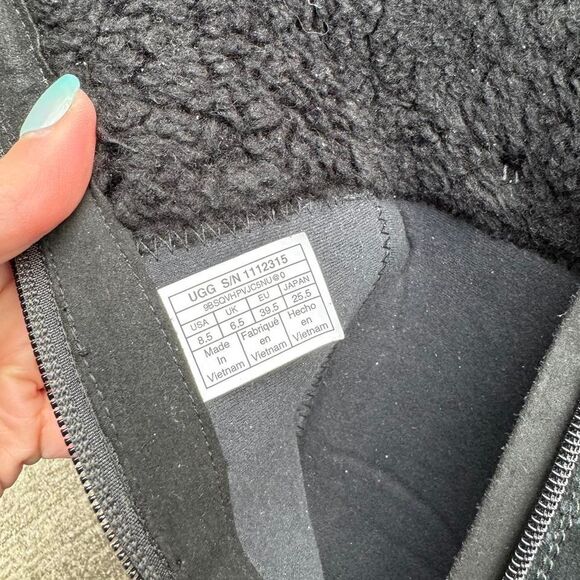 Ugg Zarina Boot Women's Size 8.5 Knee High Suede Black Buckle Lined Fairycore‎ - Picture 6 of 8